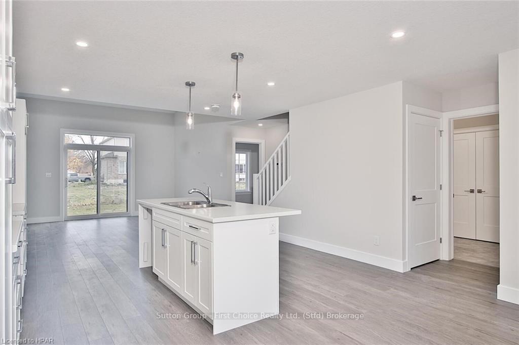 Photo 7 of 225B Thames Avenue, West Perth, Mitchell — HOMEH