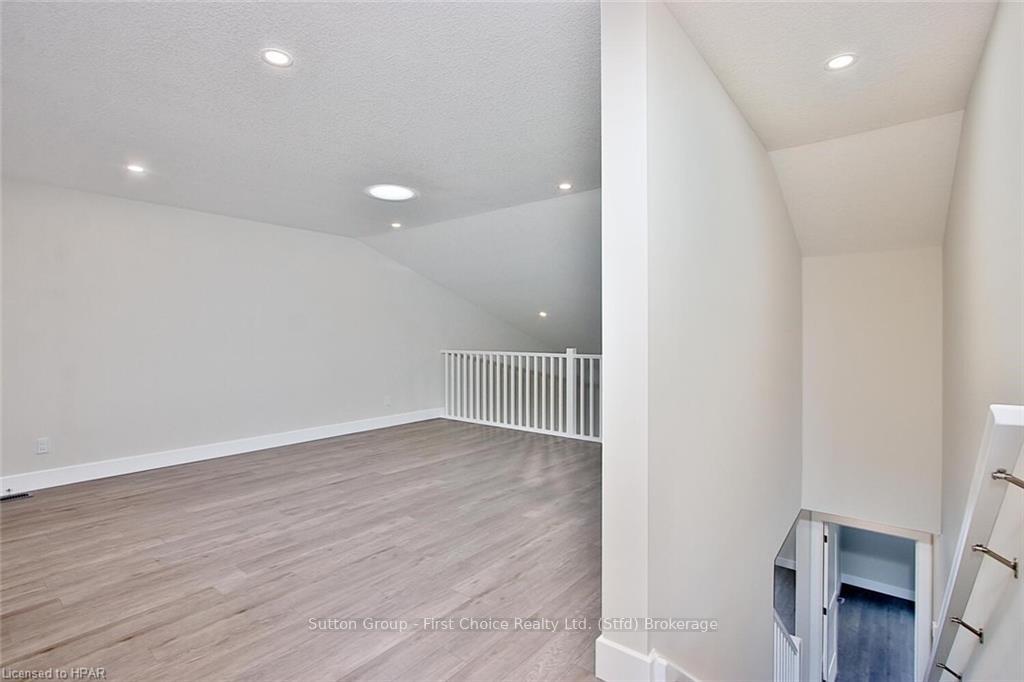 Photo 19 of 225B Thames Avenue, West Perth, Mitchell — HOMEH