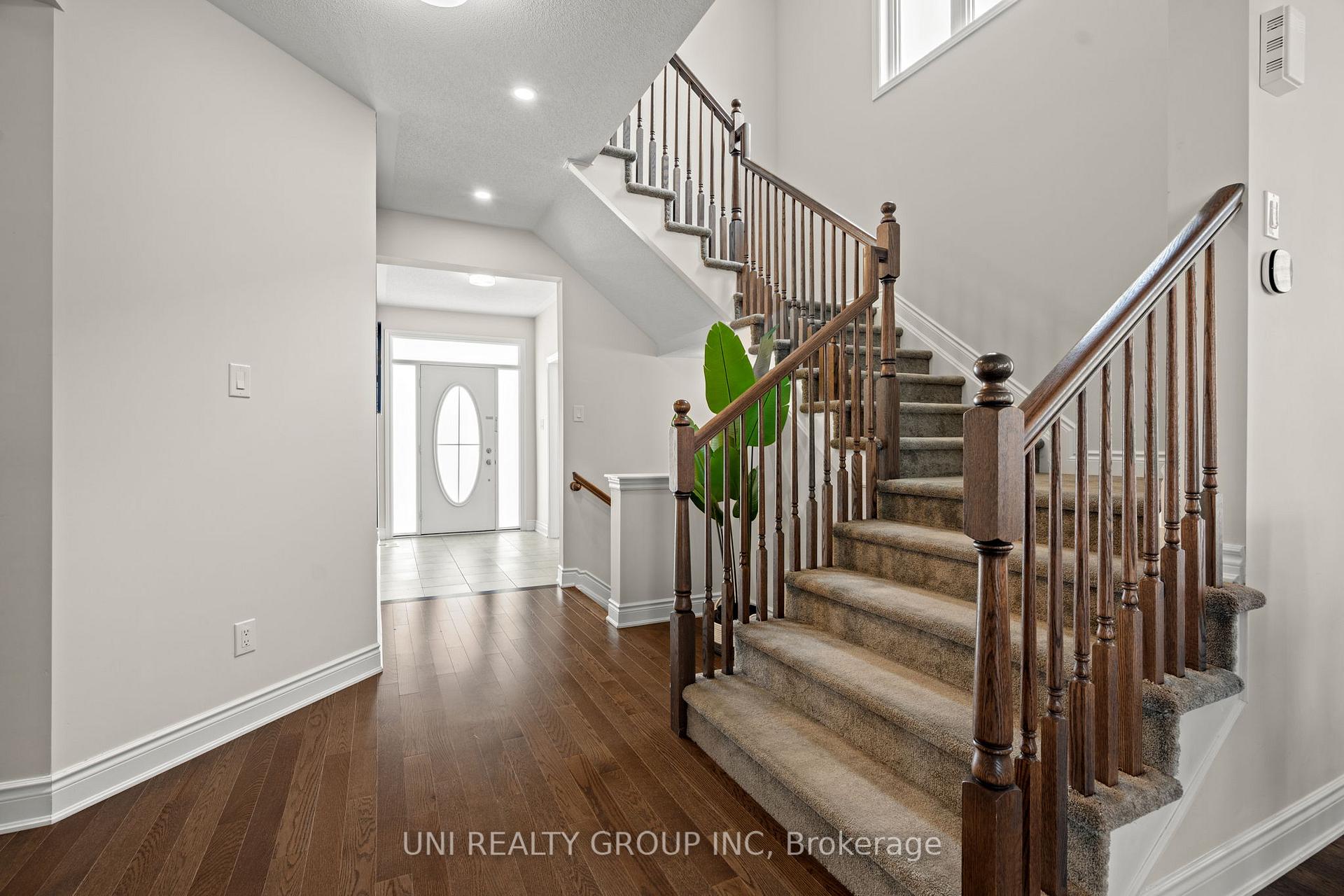 Photo 4 of 143 Celestial Grove, Ottawa, Barrhaven - Half Moon Bay — HOMEH