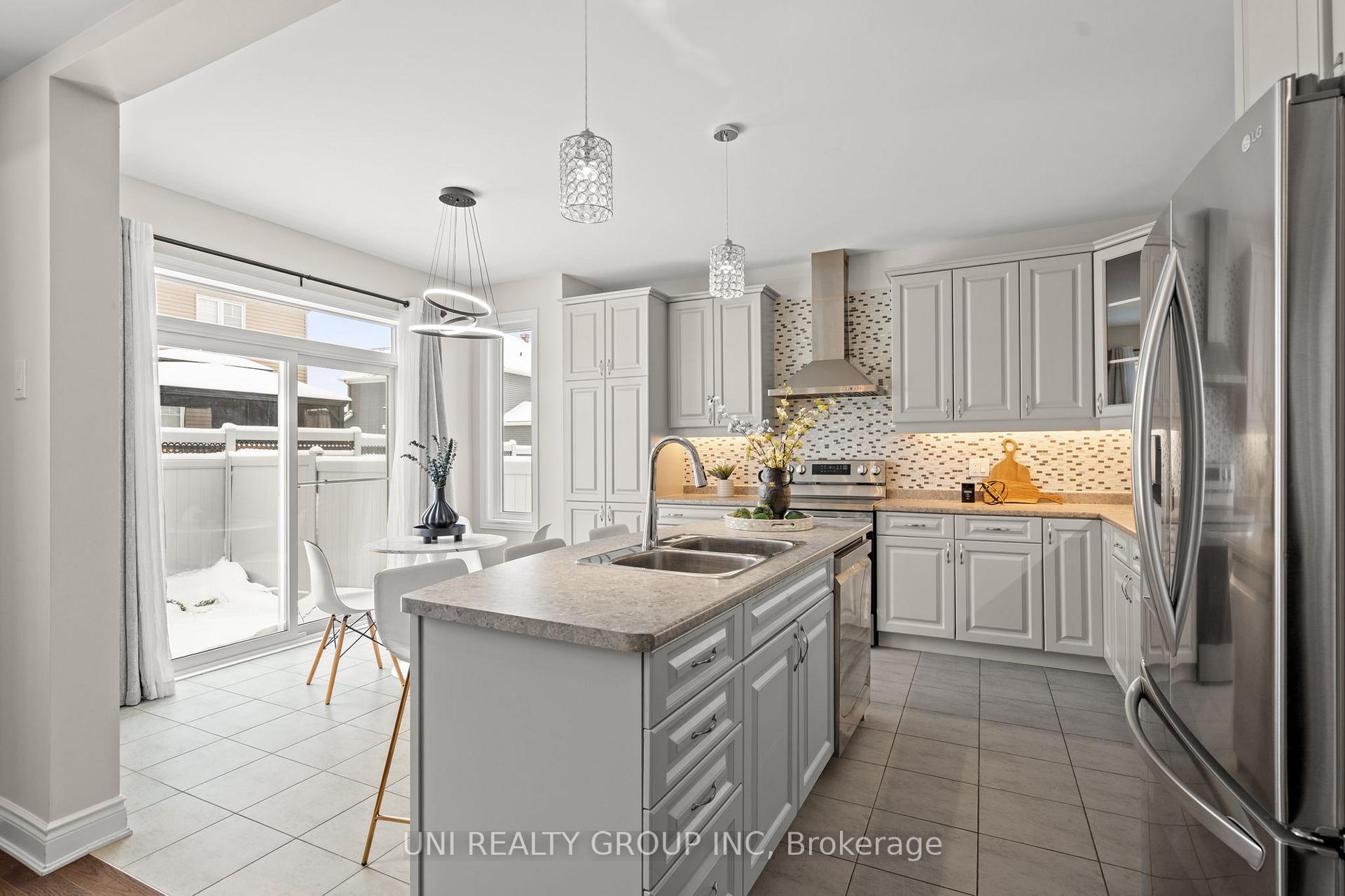 Photo 23 of 143 Celestial Grove, Ottawa, Barrhaven - Half Moon Bay — HOMEH