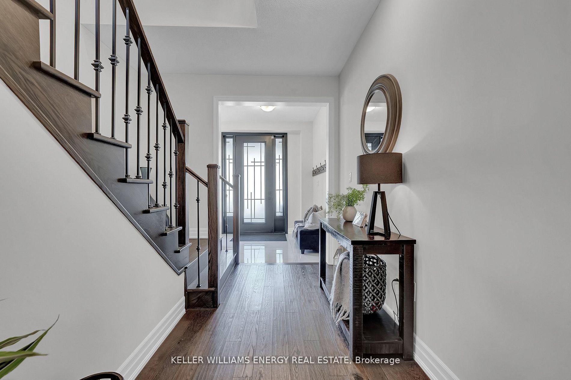Photo 5 of 6 Hayeraft Street, Whitby, Williamsburg — HOMEH