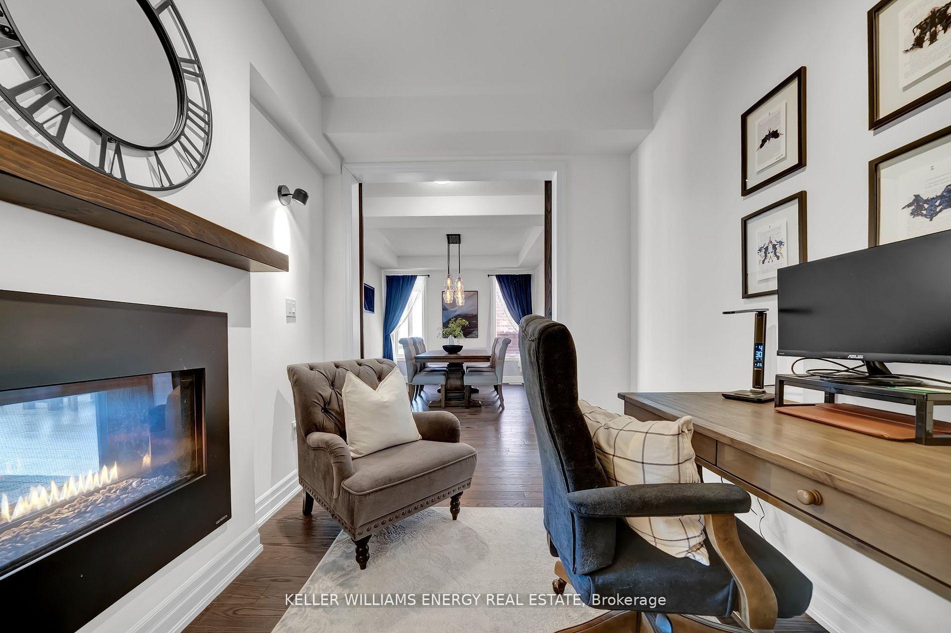 Photo 11 of 6 Hayeraft Street, Whitby, Williamsburg — HOMEH
