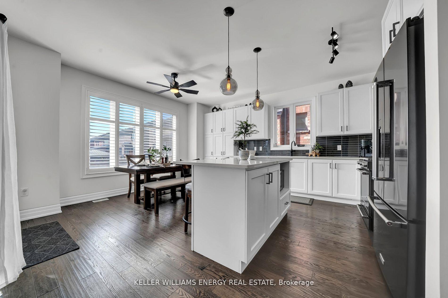 Photo 15 of 6 Hayeraft Street, Whitby, Williamsburg — HOMEH