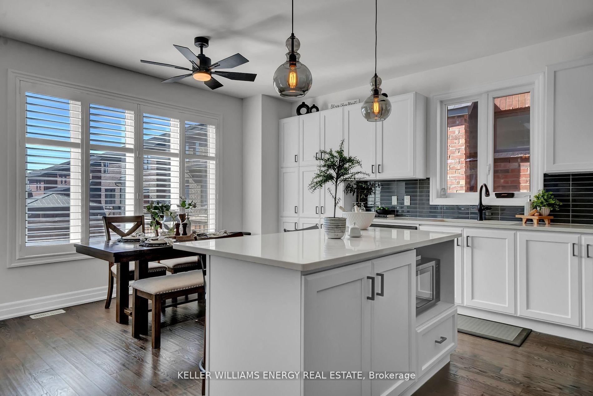 Photo 25 of 6 Hayeraft Street, Whitby, Williamsburg — HOMEH