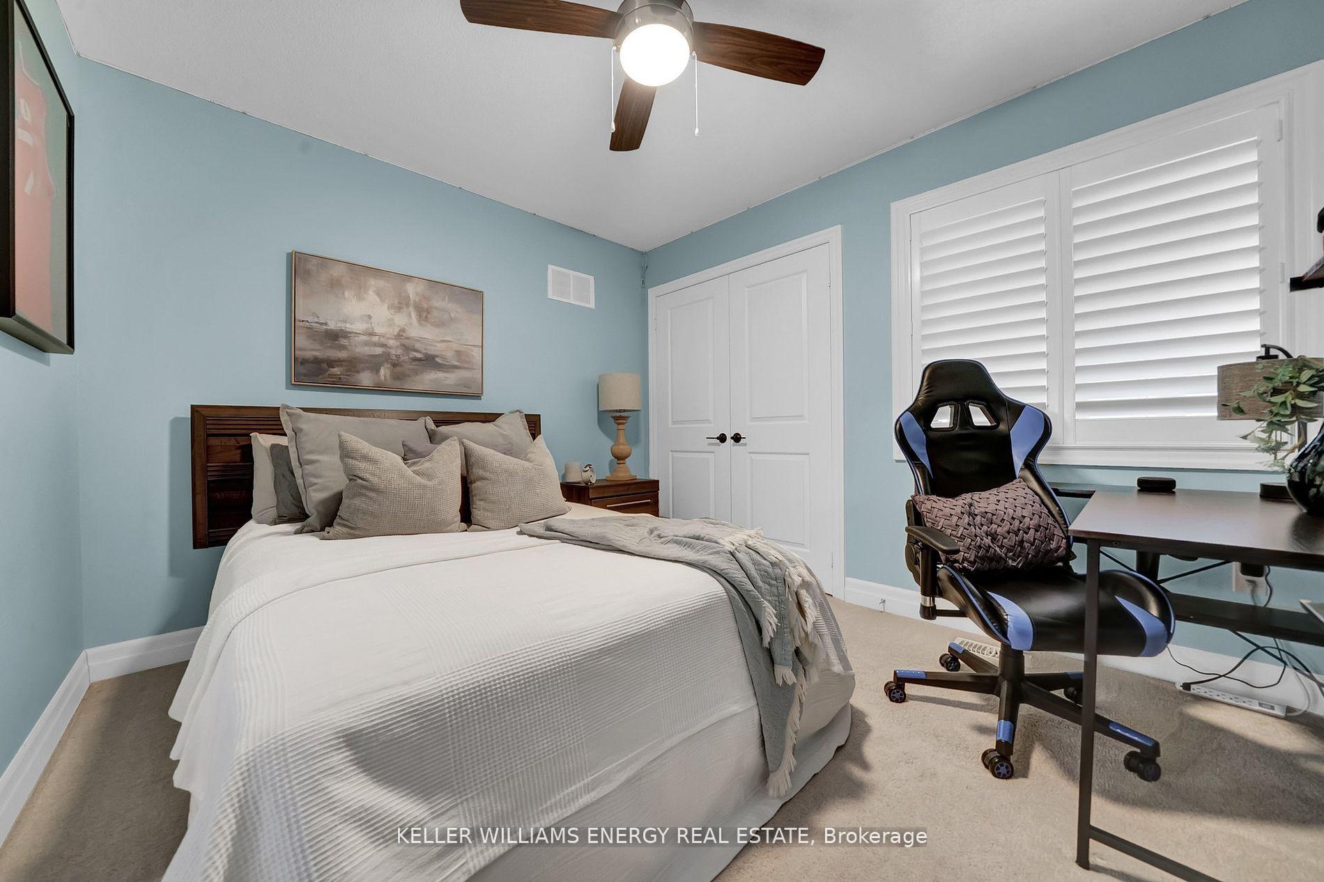 Photo 33 of 6 Hayeraft Street, Whitby, Williamsburg — HOMEH