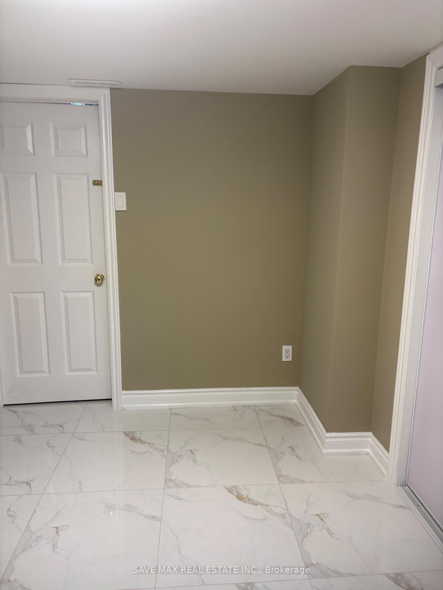 Front of Unit basement, 42 skylark Drive