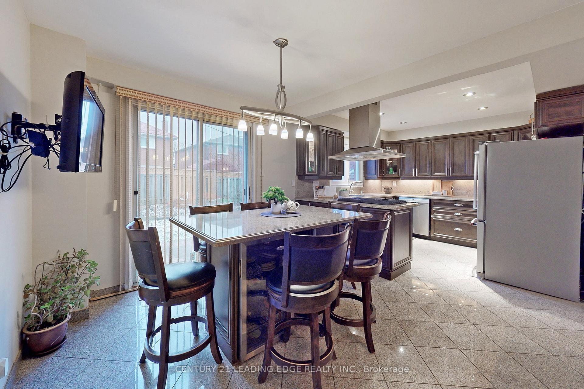 Photo 10 of 120 Elson Street, Markham, Middlefield — HOMEH