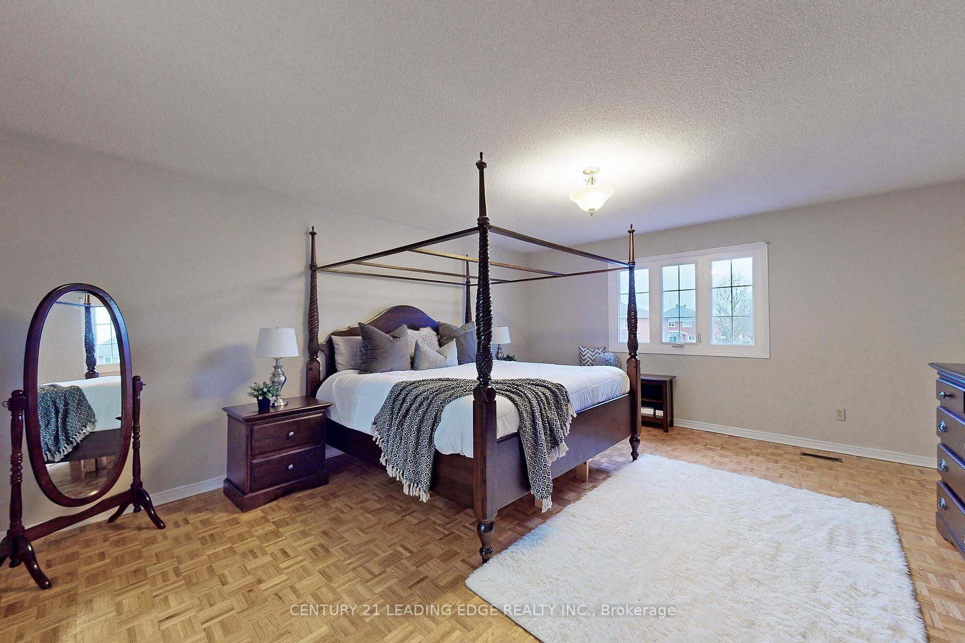 Photo 16 of 120 Elson Street, Markham, Middlefield — HOMEH