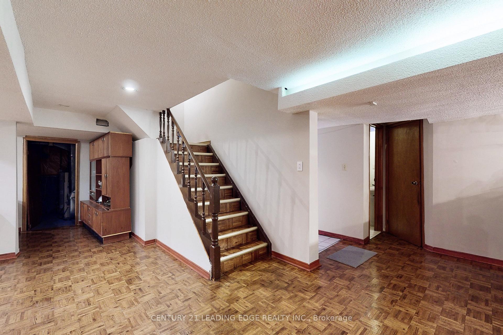 Photo 25 of 120 Elson Street, Markham, Middlefield — HOMEH
