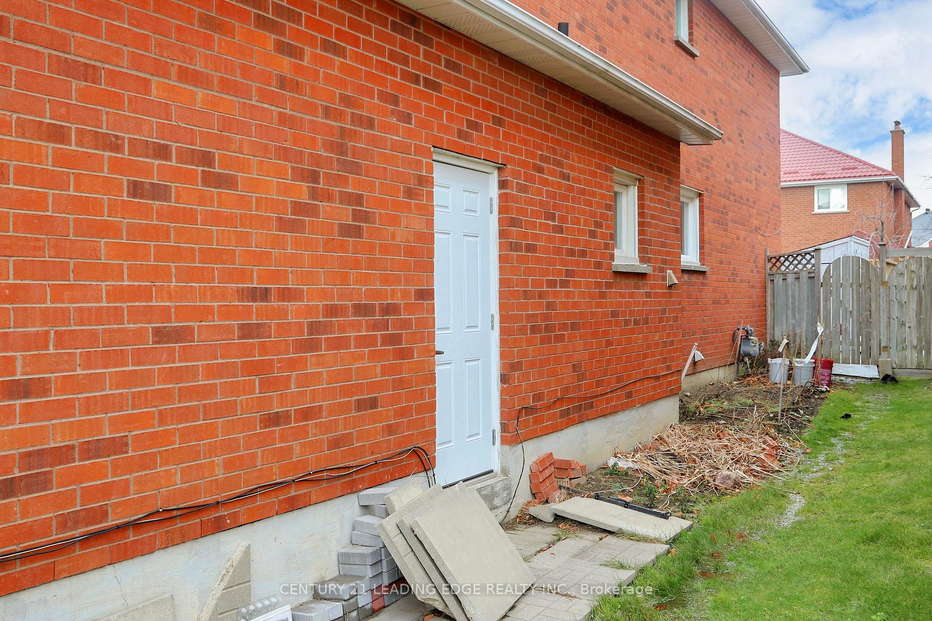 Photo 33 of 120 Elson Street, Markham, Middlefield — HOMEH