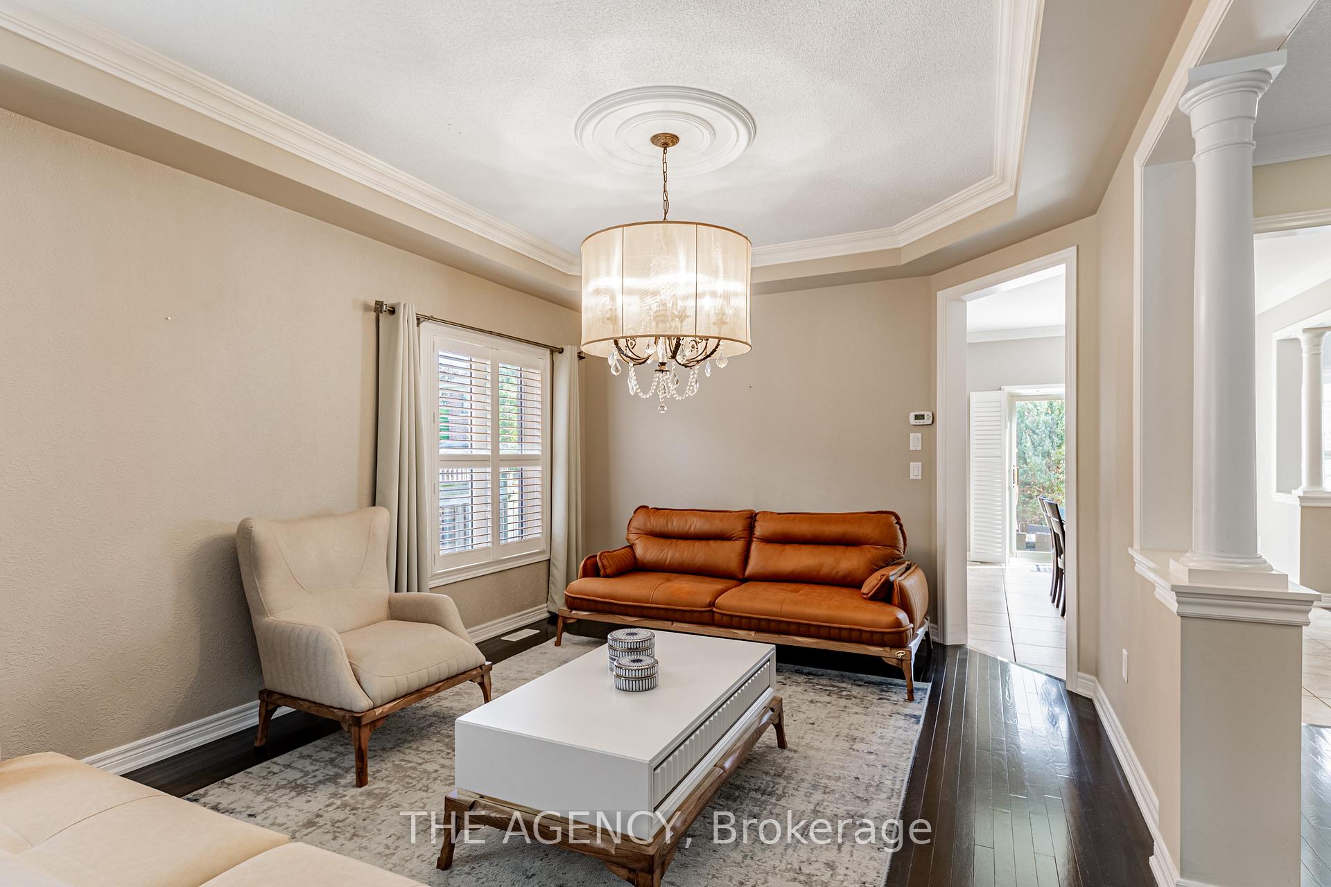Photo 2 of 33 Ascalon Drive, Vaughan, Patterson — HOMEH