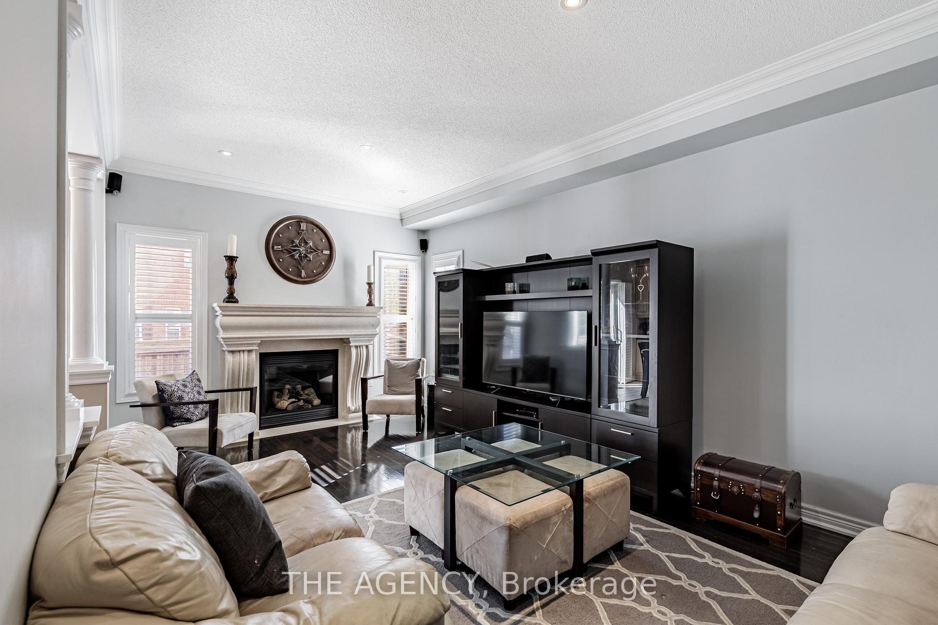 Photo 9 of 33 Ascalon Drive, Vaughan, Patterson — HOMEH