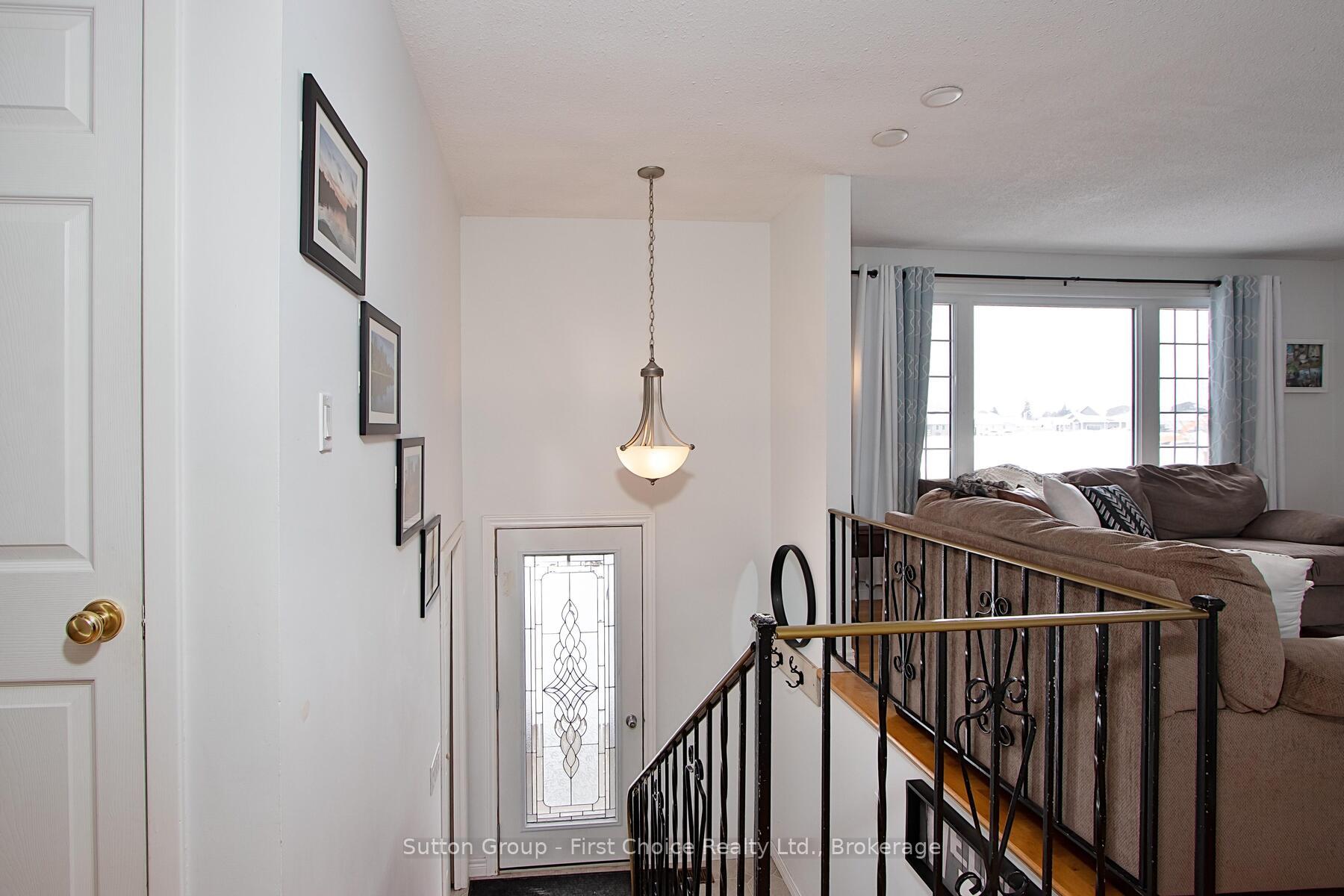 Photo 4 of 6077 Frank Street, West Perth, Fullarton — HOMEH