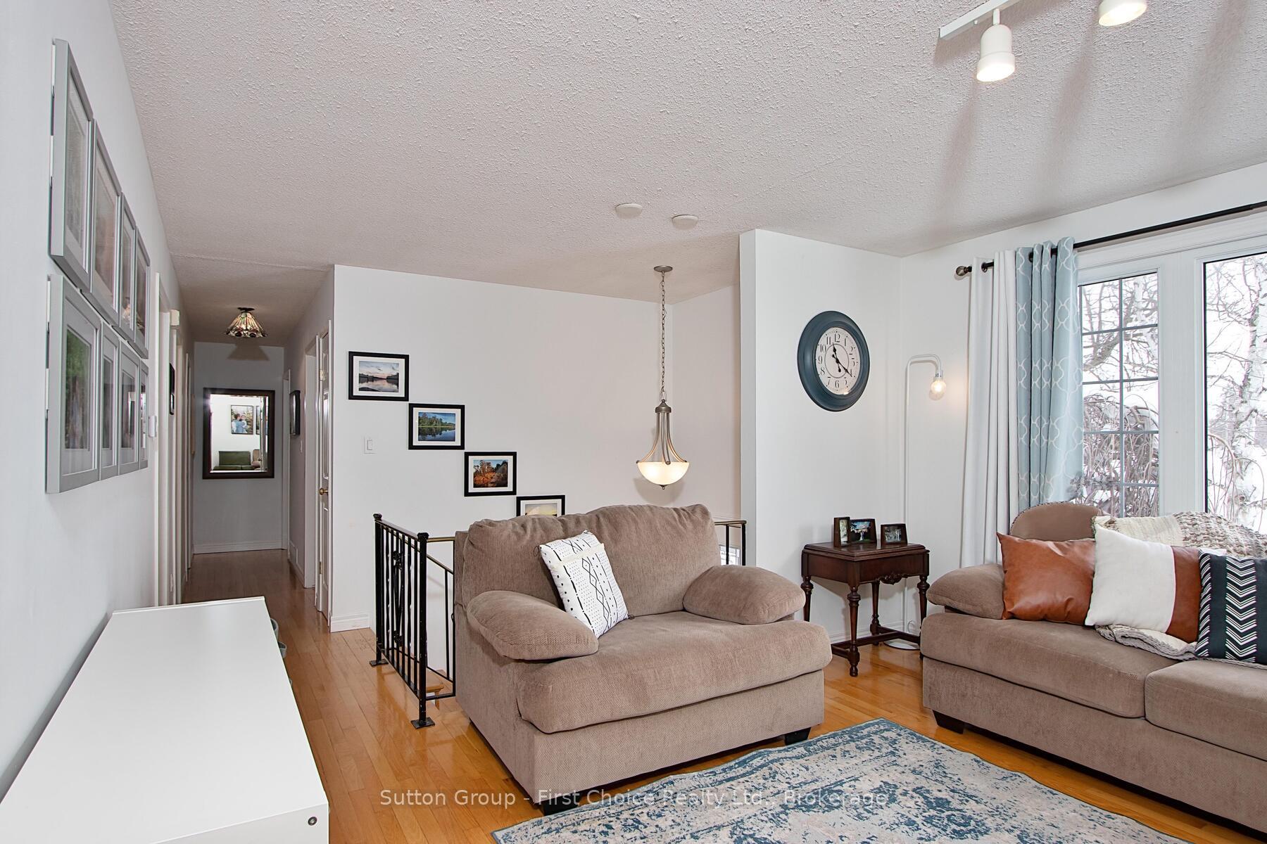 Photo 7 of 6077 Frank Street, West Perth, Fullarton — HOMEH