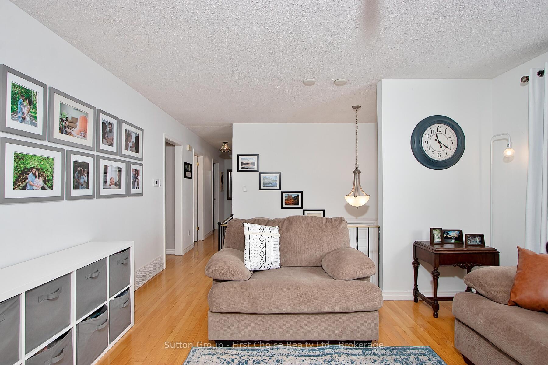 Photo 8 of 6077 Frank Street, West Perth, Fullarton — HOMEH
