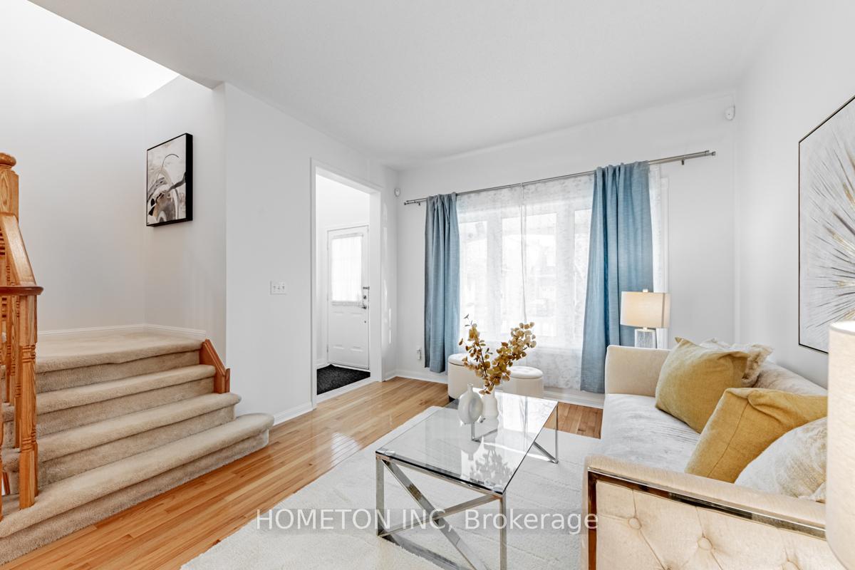 Photo 6 of 30 Sarum Crescent, Markham, Berczy — HOMEH