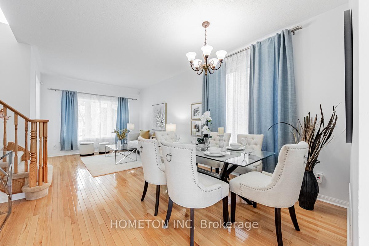 Photo 8 of 30 Sarum Crescent, Markham, Berczy — HOMEH