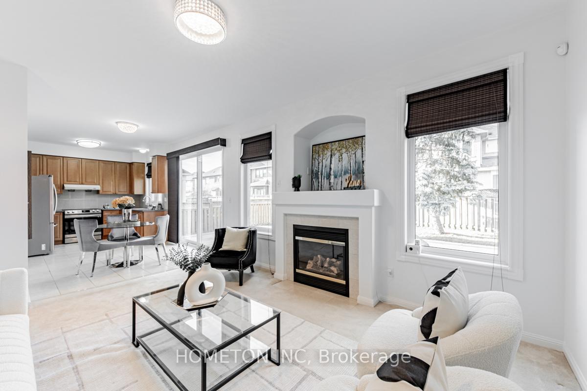 Photo 15 of 30 Sarum Crescent, Markham, Berczy — HOMEH