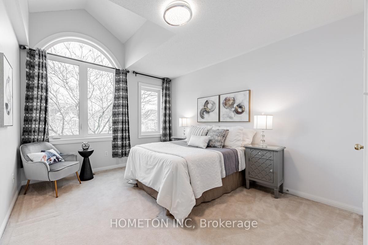Photo 23 of 30 Sarum Crescent, Markham, Berczy — HOMEH