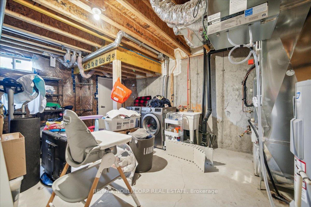 Photo 8 of 53 Carneros Way, Markham, Cedar Grove — HOMEH