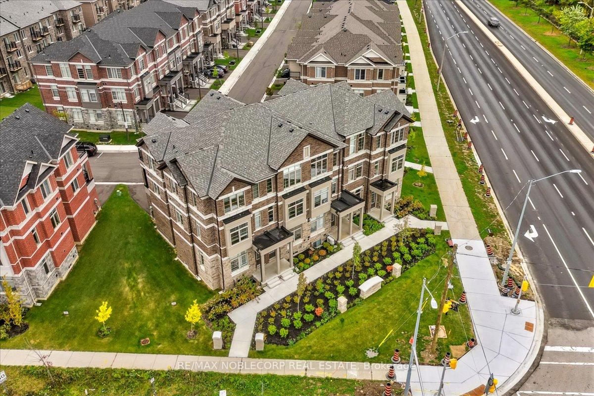 Photo 12 of 53 Carneros Way, Markham, Cedar Grove — HOMEH