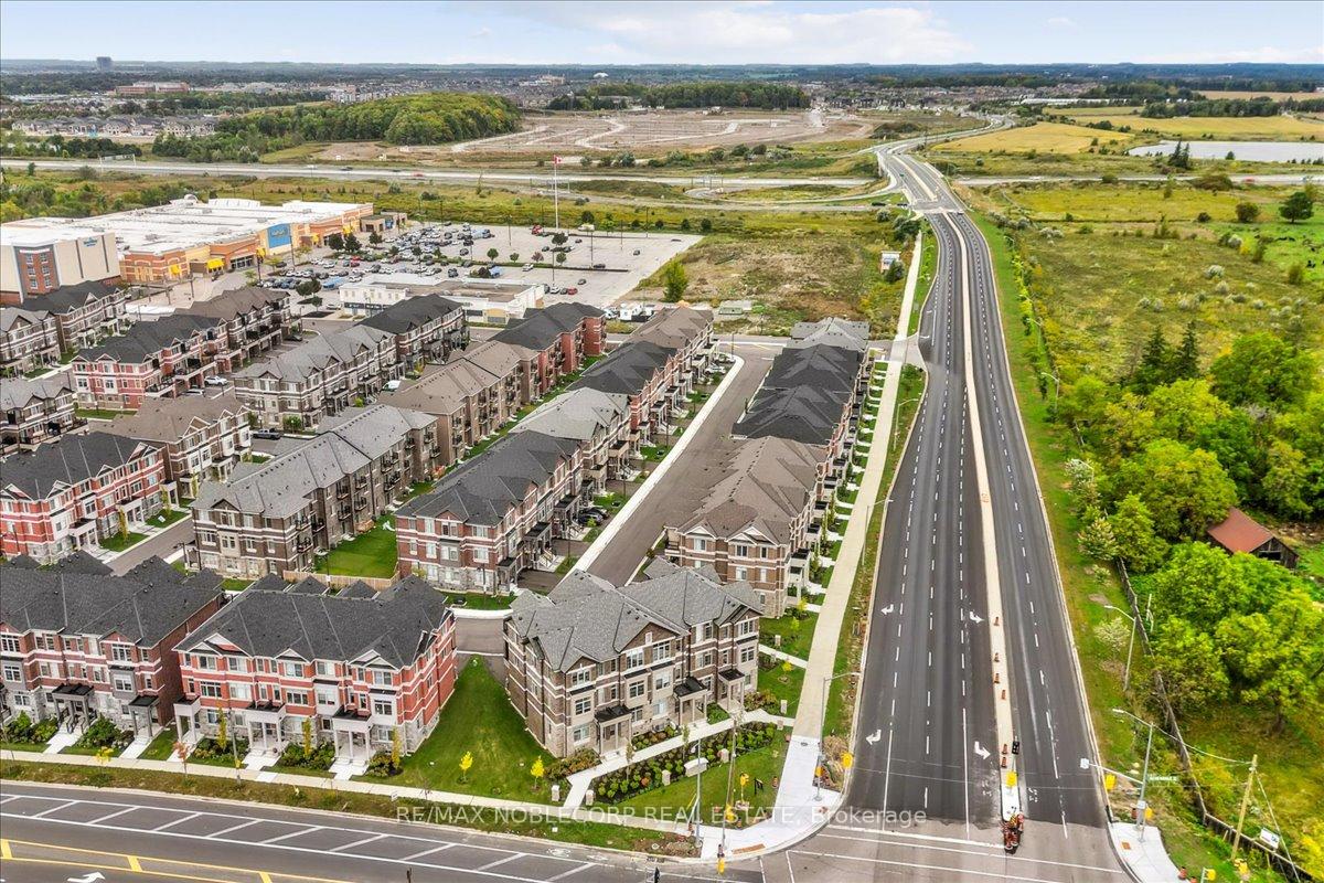 Photo 14 of 53 Carneros Way, Markham, Cedar Grove — HOMEH