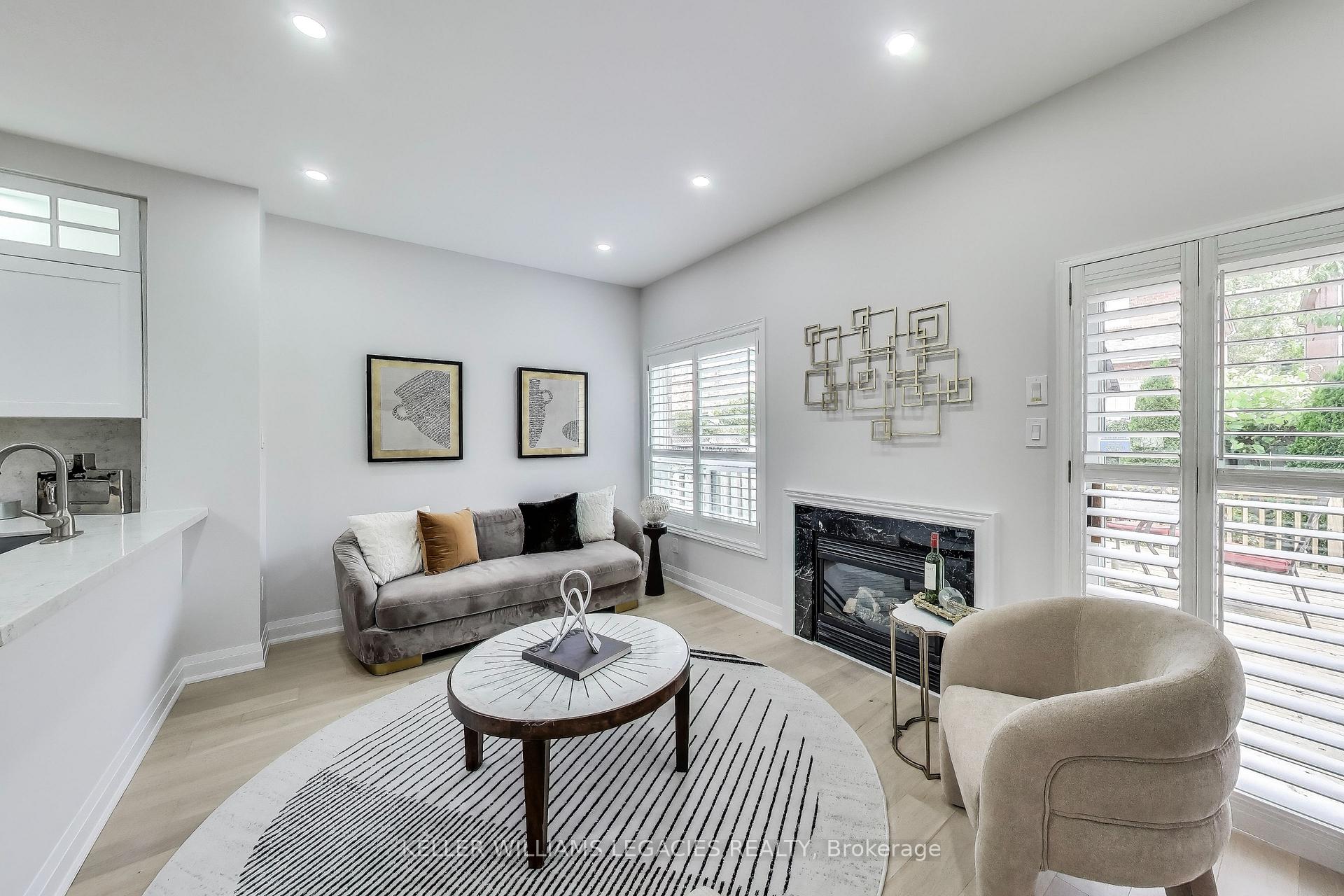 Photo 12 of 12 Tuscana Boulevard, Vaughan, Patterson — HOMEH
