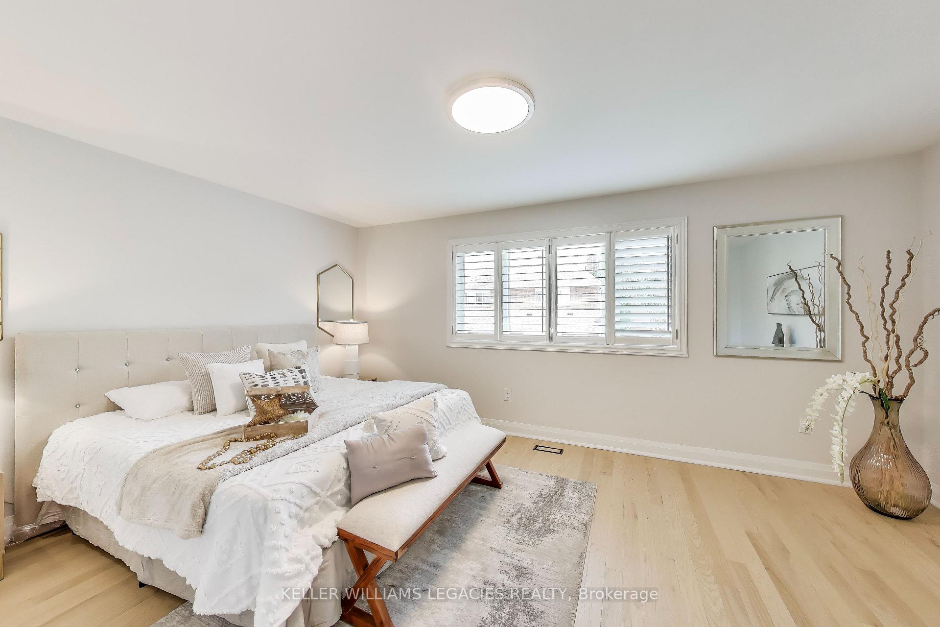 Photo 17 of 12 Tuscana Boulevard, Vaughan, Patterson — HOMEH