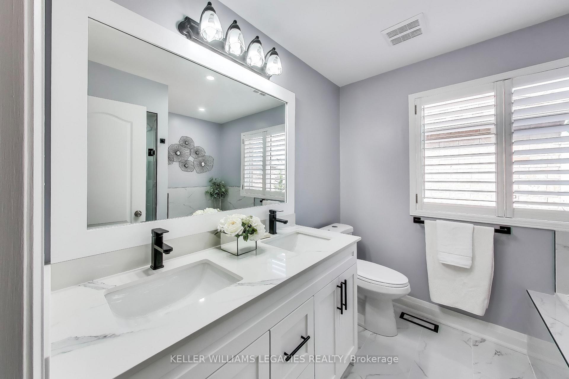 Photo 20 of 12 Tuscana Boulevard, Vaughan, Patterson — HOMEH