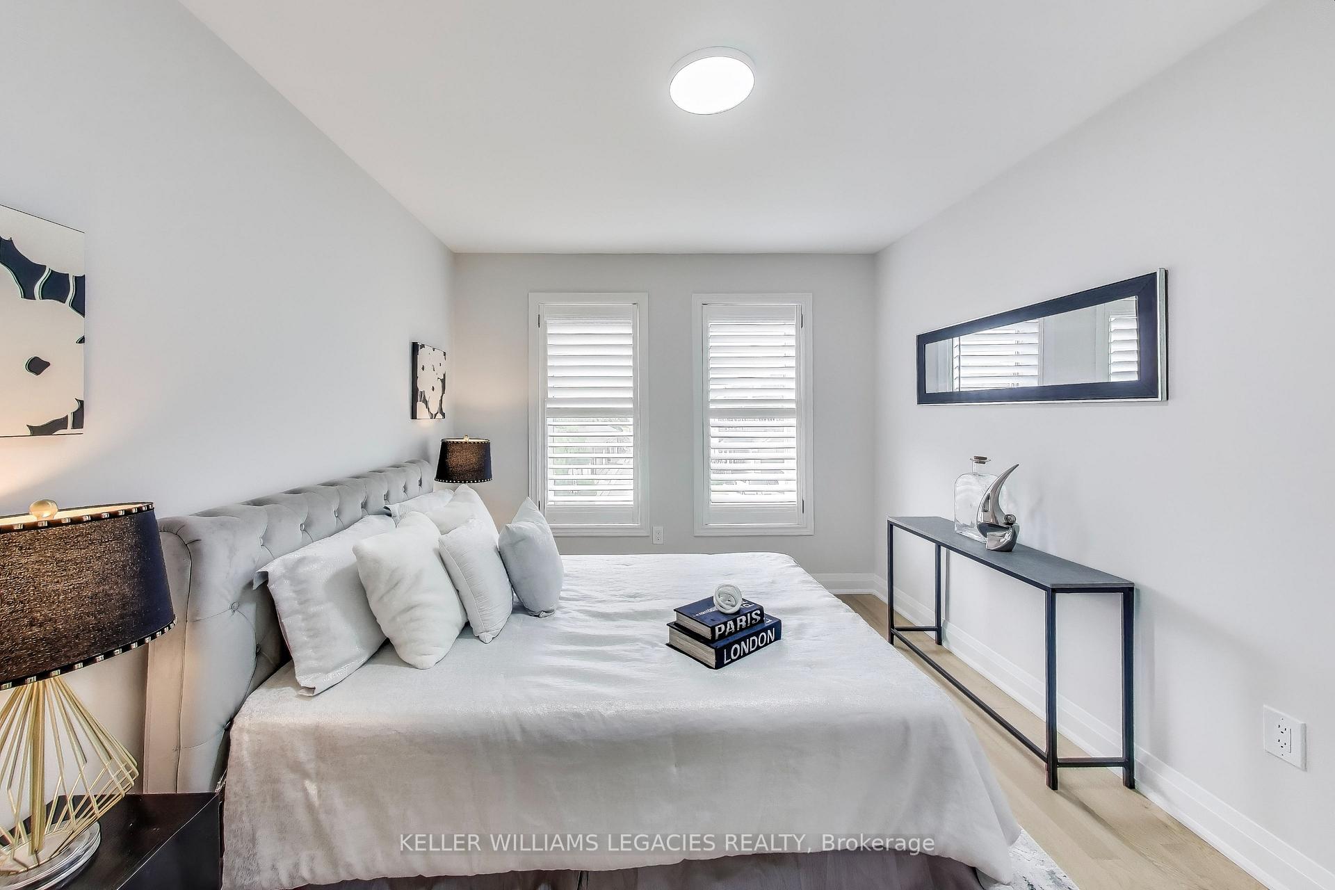 Photo 24 of 12 Tuscana Boulevard, Vaughan, Patterson — HOMEH