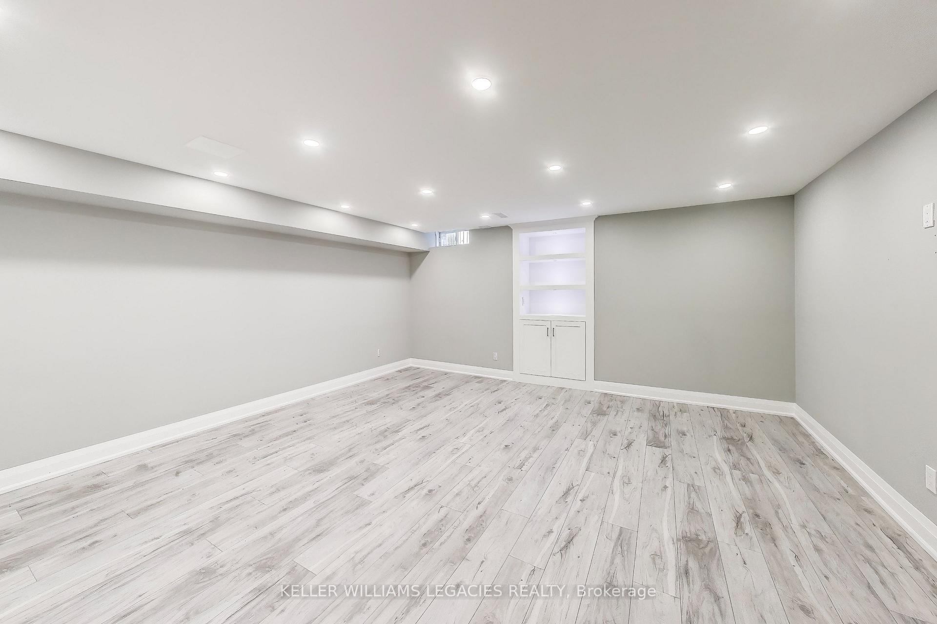 Photo 29 of 12 Tuscana Boulevard, Vaughan, Patterson — HOMEH