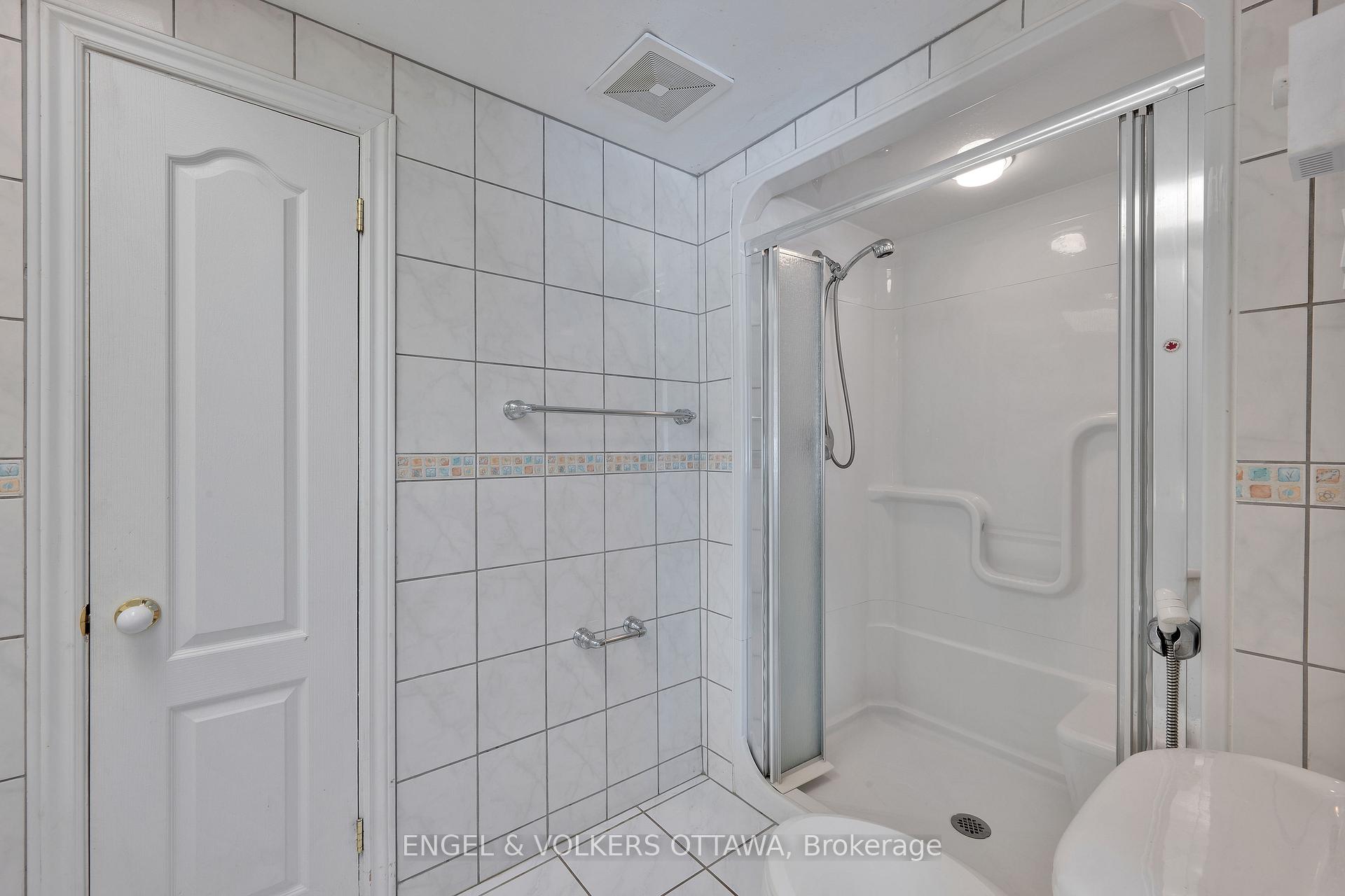 Photo 24 of 2044 Chalmers Road, Ottawa, Faircrest Heights — HOMEH