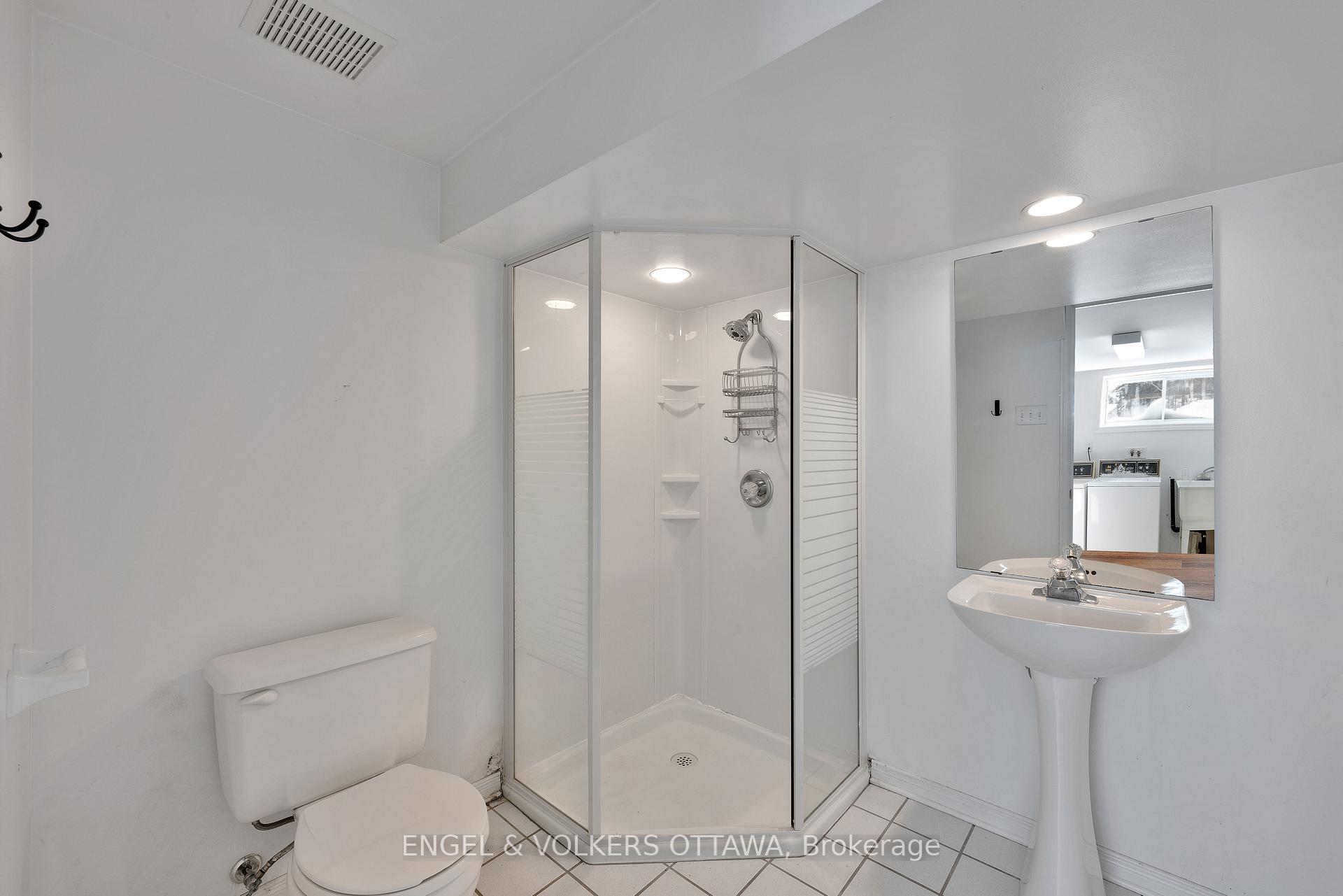 Photo 31 of 2044 Chalmers Road, Ottawa, Faircrest Heights — HOMEH
