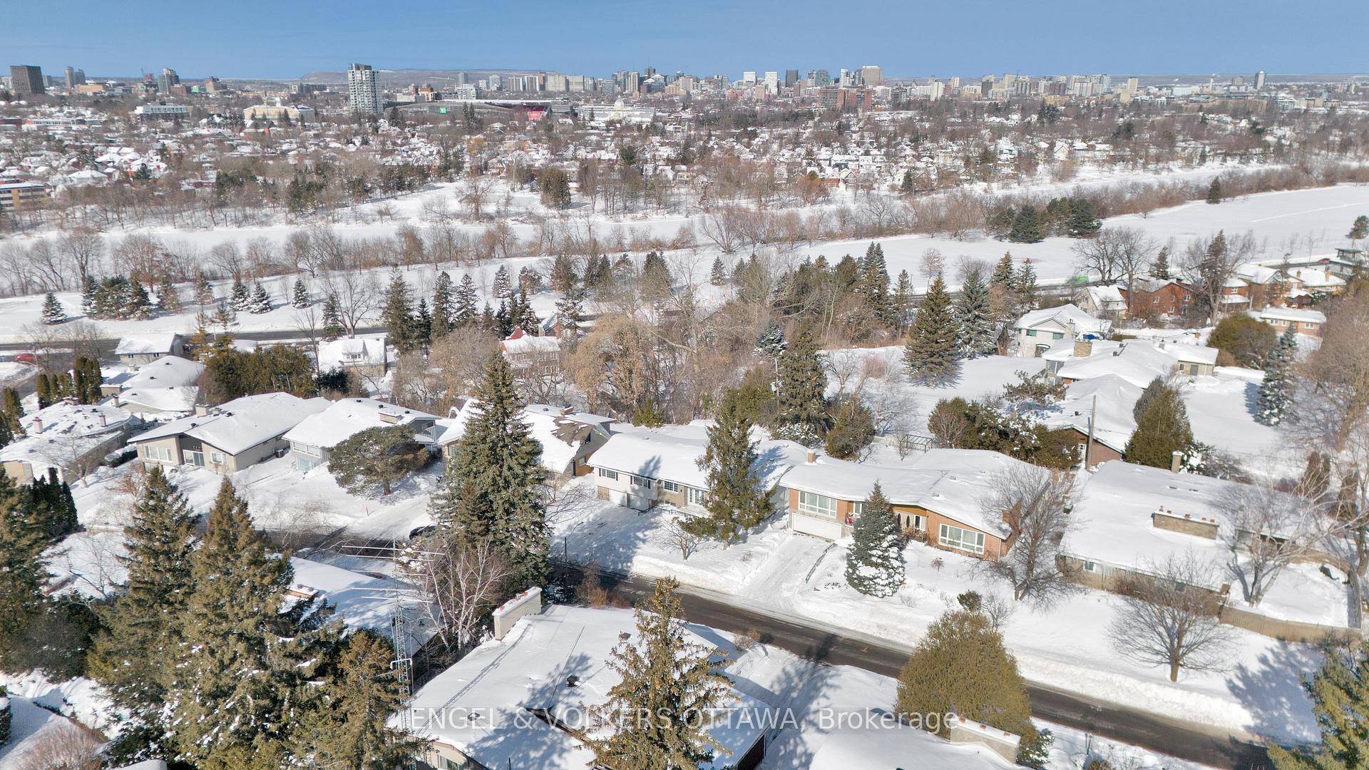 Photo 34 of 2044 Chalmers Road, Ottawa, Faircrest Heights — HOMEH