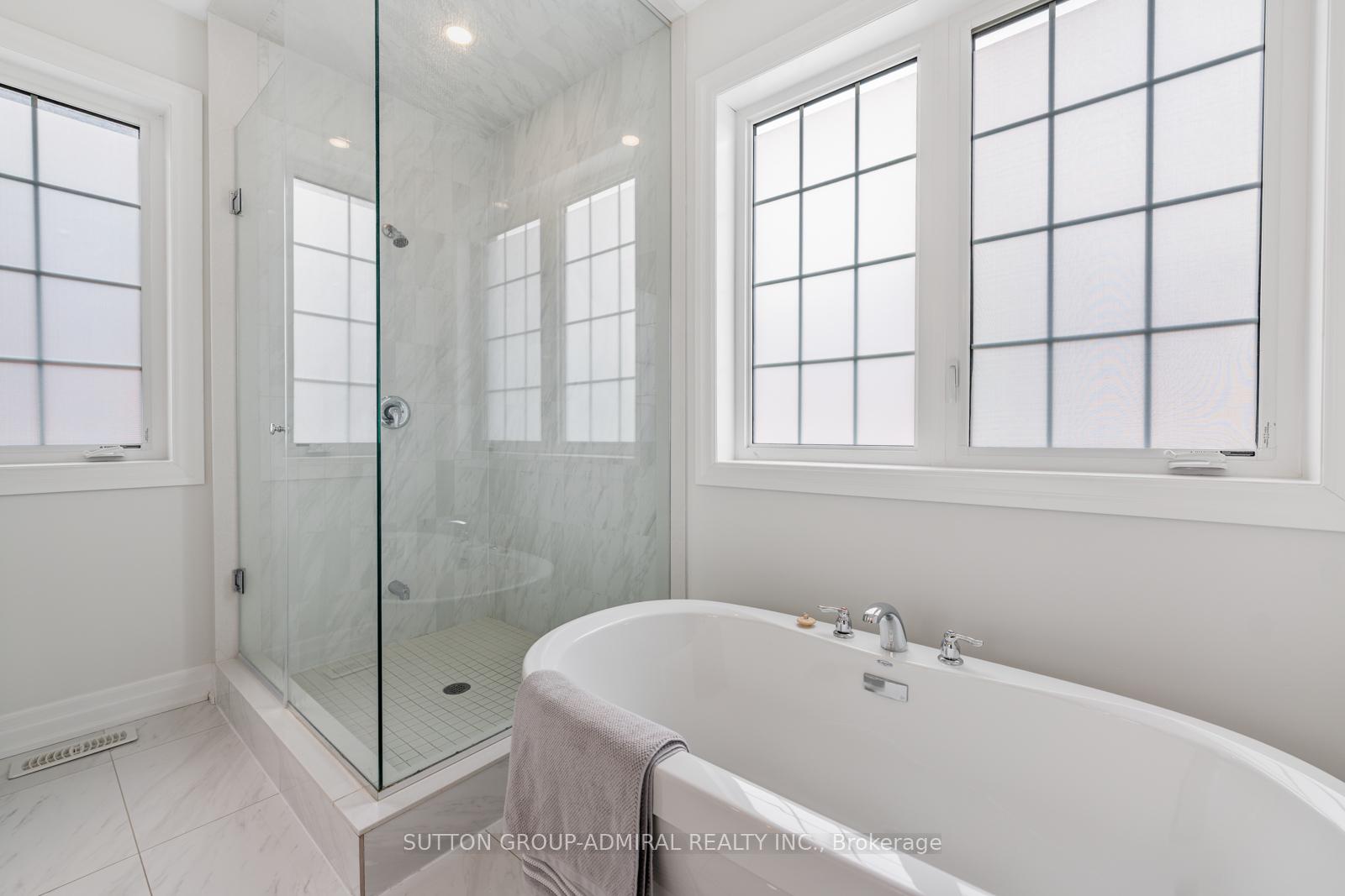 Photo 28 of 137 Faust Ridge, Vaughan, Kleinburg — HOMEH