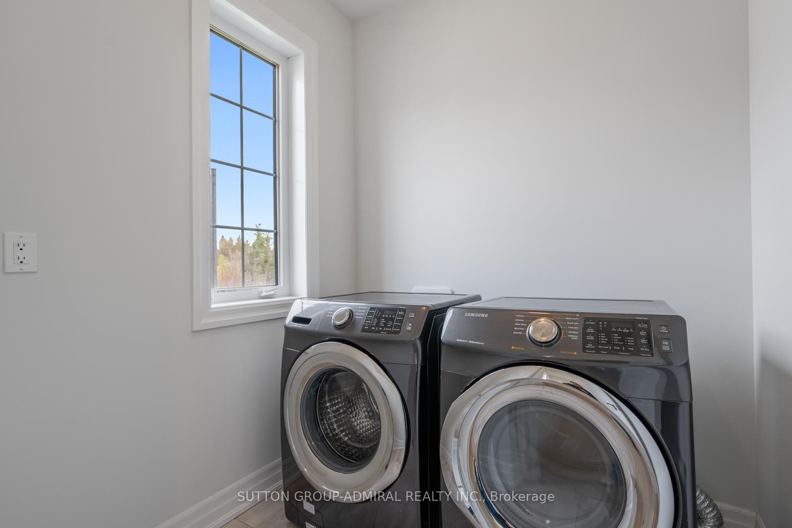 Photo 35 of 137 Faust Ridge, Vaughan, Kleinburg — HOMEH