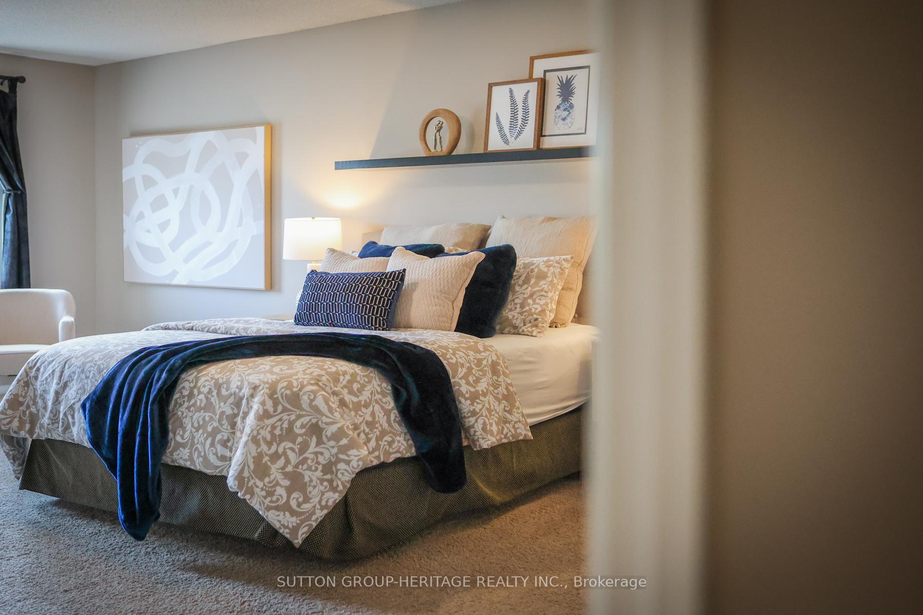 Photo 23 of 16 Winter Court, Whitby, Blue Grass Meadows — HOMEH