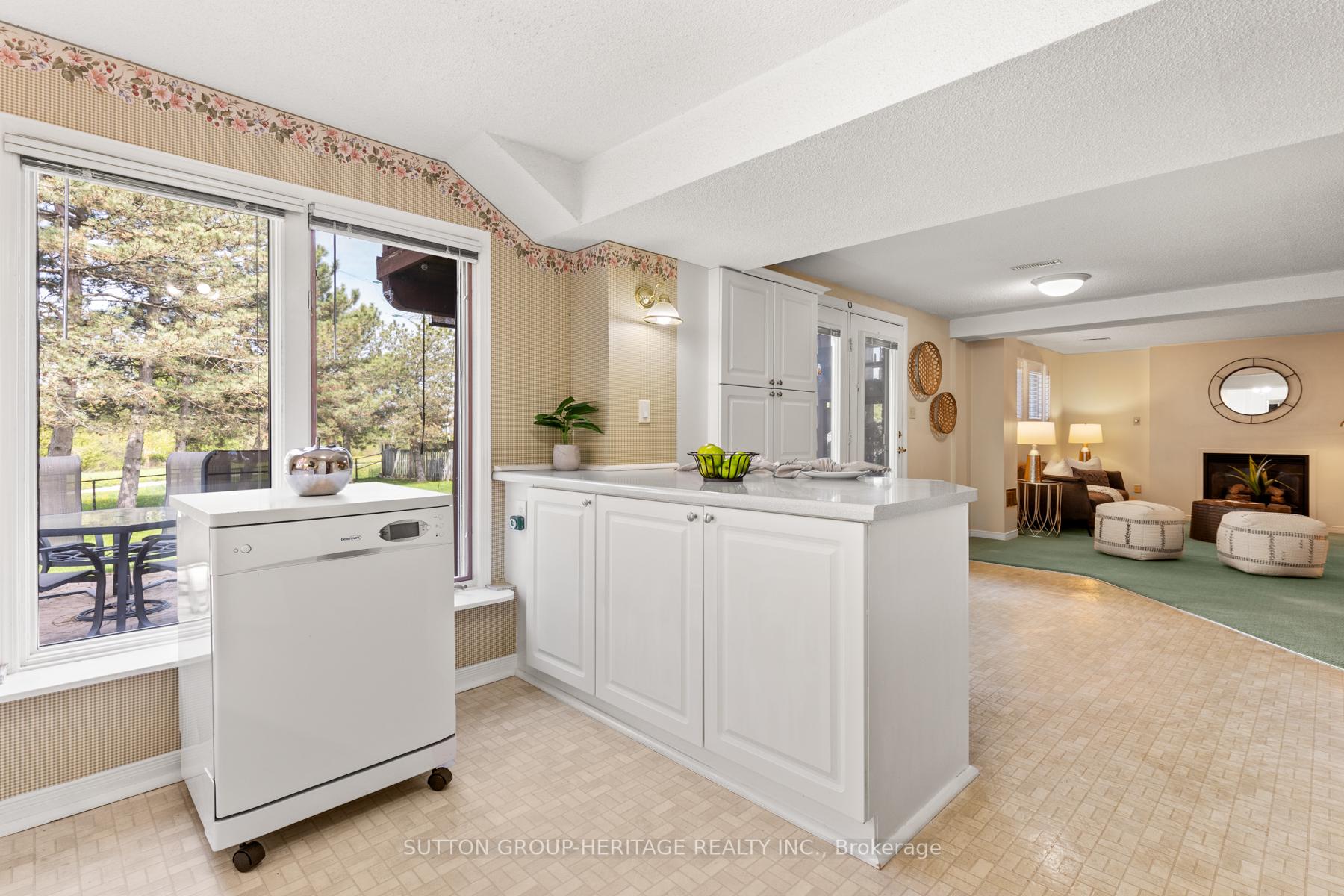 Photo 42 of 16 Winter Court, Whitby, Blue Grass Meadows — HOMEH