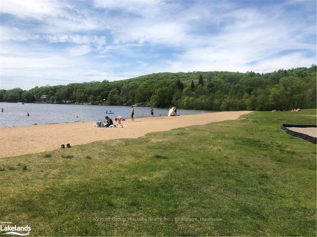 Photo 15 of 25 Doe Lake Road, Armour, Katrine — HOMEH