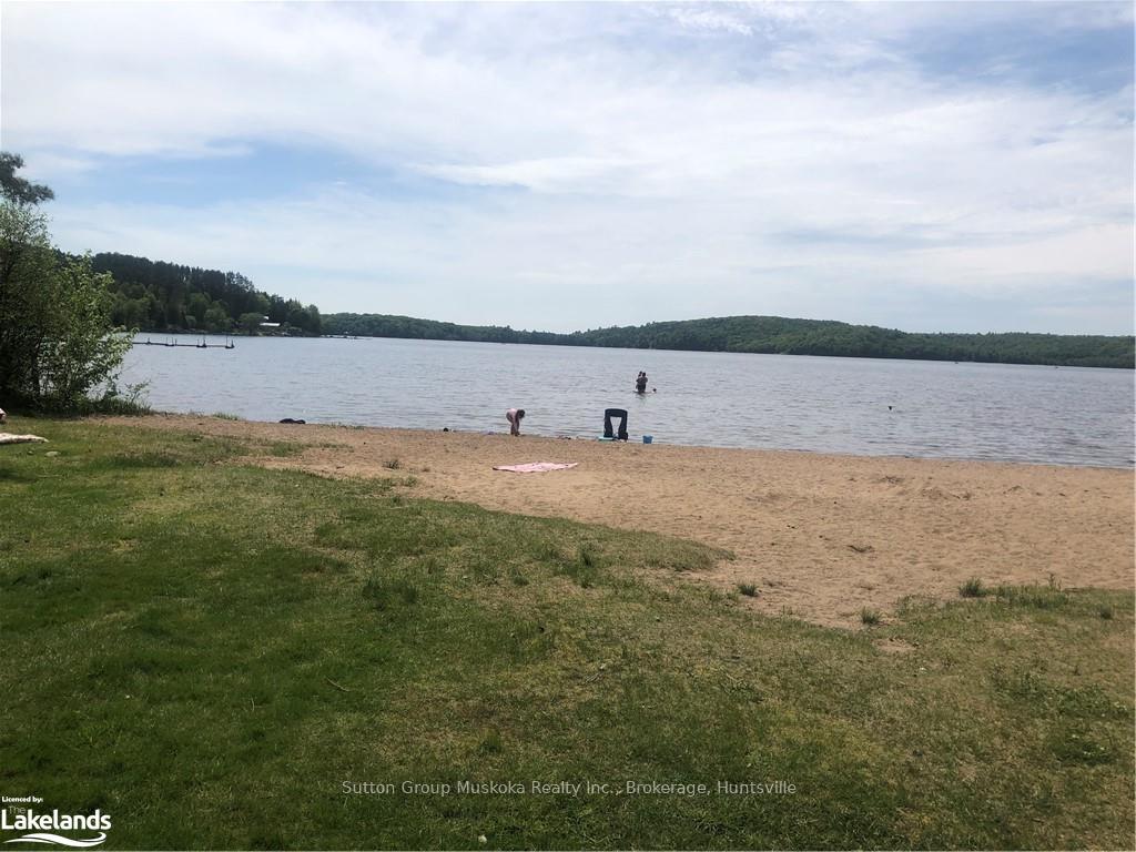 Photo 16 of 25 Doe Lake Road, Armour, Katrine — HOMEH