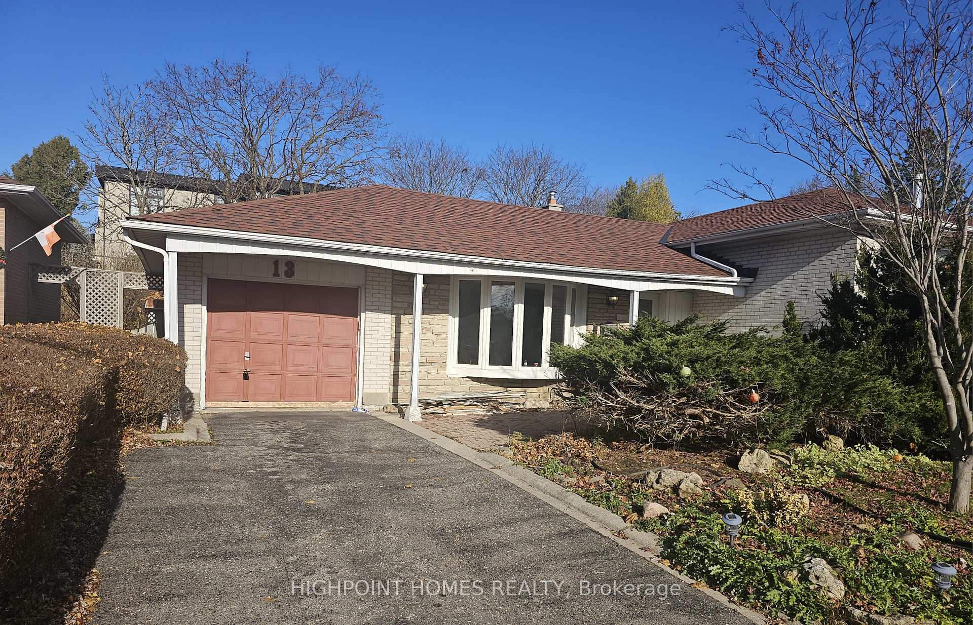 Photo 2 of 13 Sherwood Forest Drive, Markham, Bullock — HOMEH