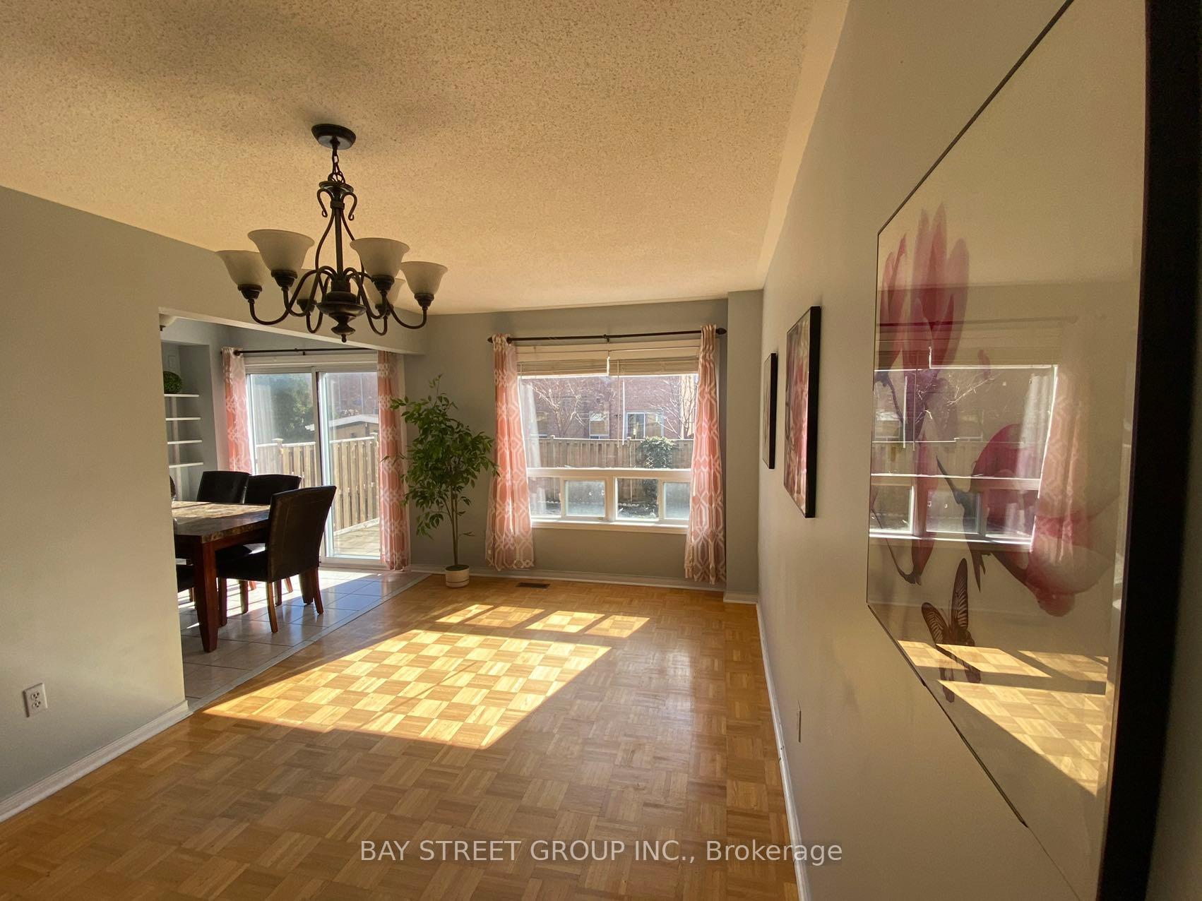 Photo 7 of 27 Neuchatel Avenue, Vaughan, Vellore Village — HOMEH
