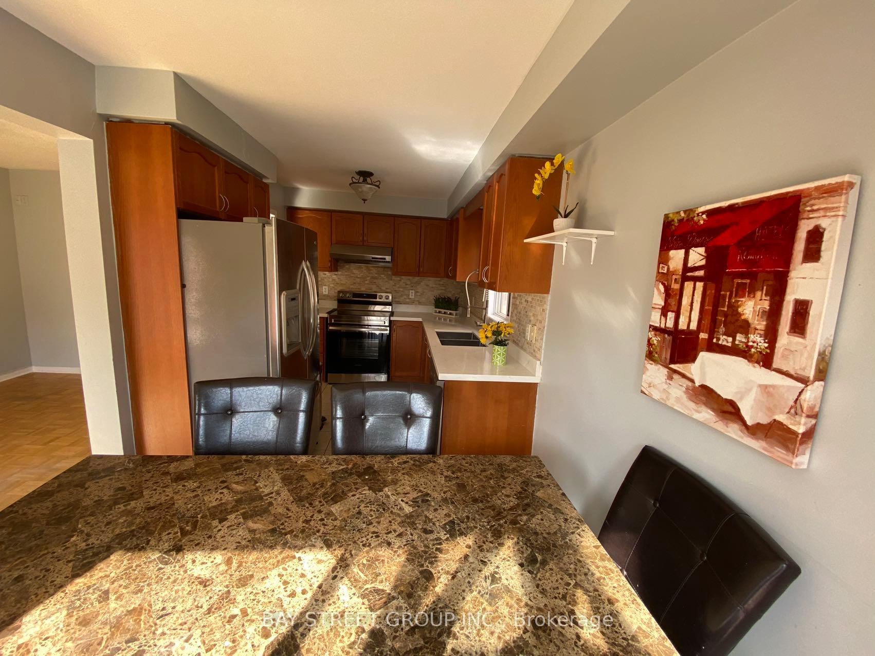 Photo 9 of 27 Neuchatel Avenue, Vaughan, Vellore Village — HOMEH