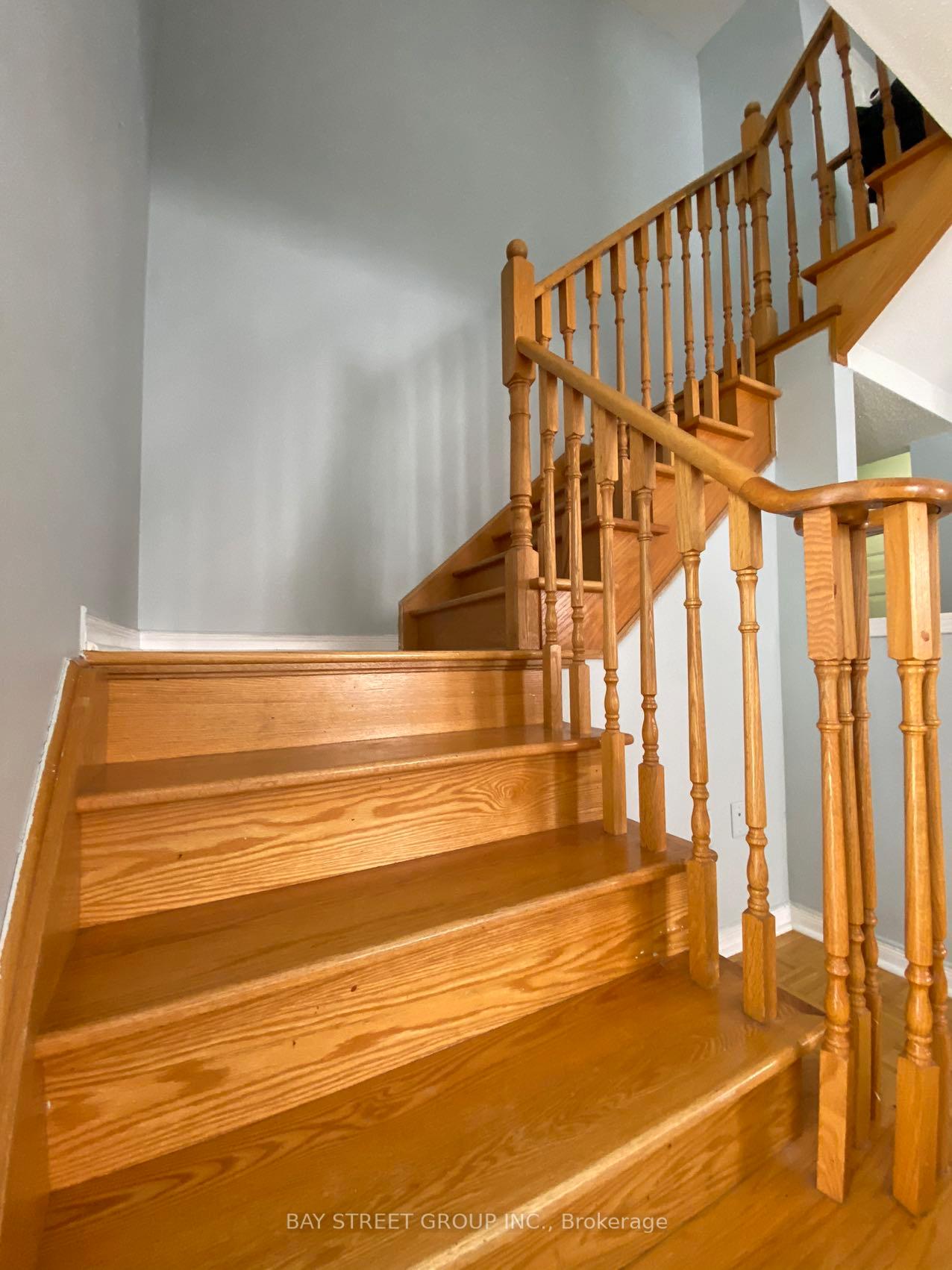 Photo 14 of 27 Neuchatel Avenue, Vaughan, Vellore Village — HOMEH