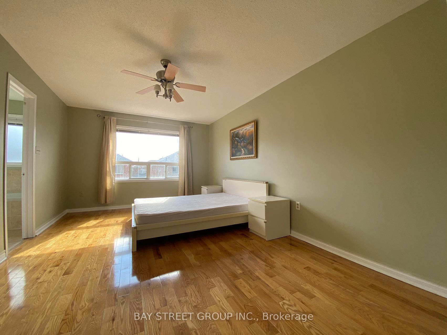 Photo 16 of 27 Neuchatel Avenue, Vaughan, Vellore Village — HOMEH