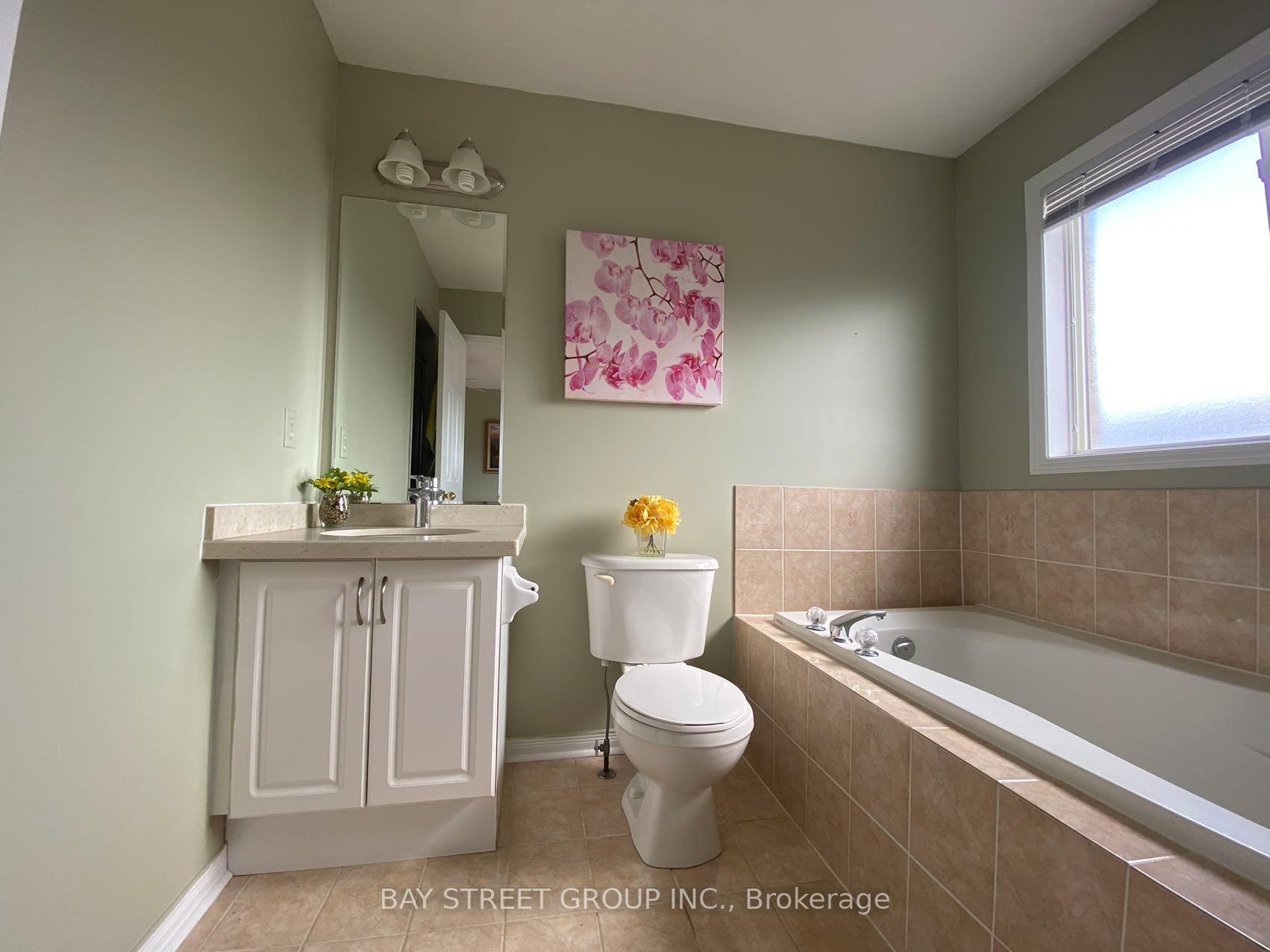 Photo 19 of 27 Neuchatel Avenue, Vaughan, Vellore Village — HOMEH