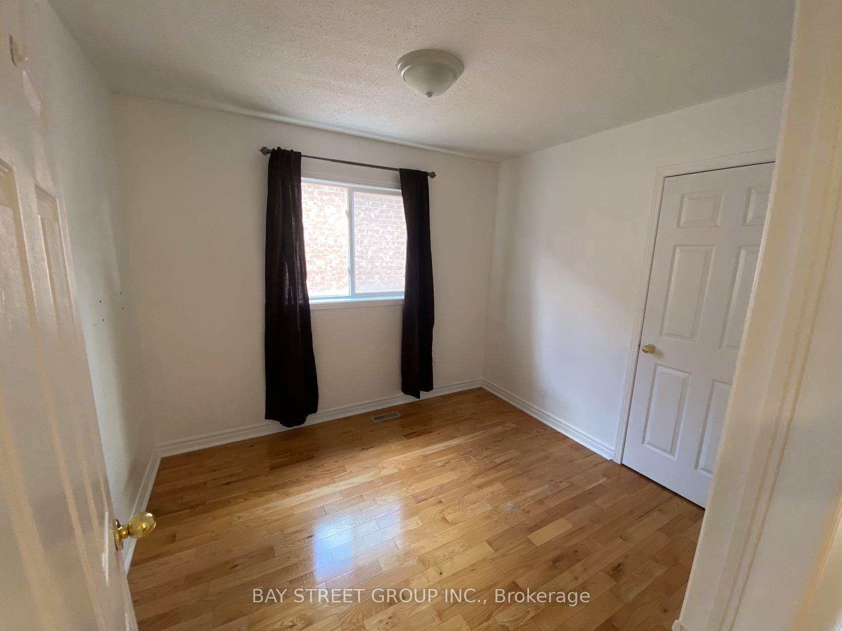 Photo 25 of 27 Neuchatel Avenue, Vaughan, Vellore Village — HOMEH