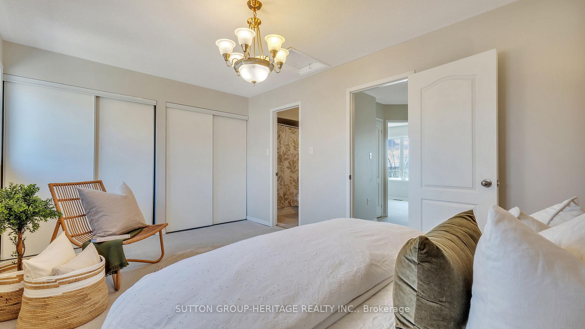 Photo 18 of 42 Odessa Crescent, Whitby, Rolling Acres — HOMEH