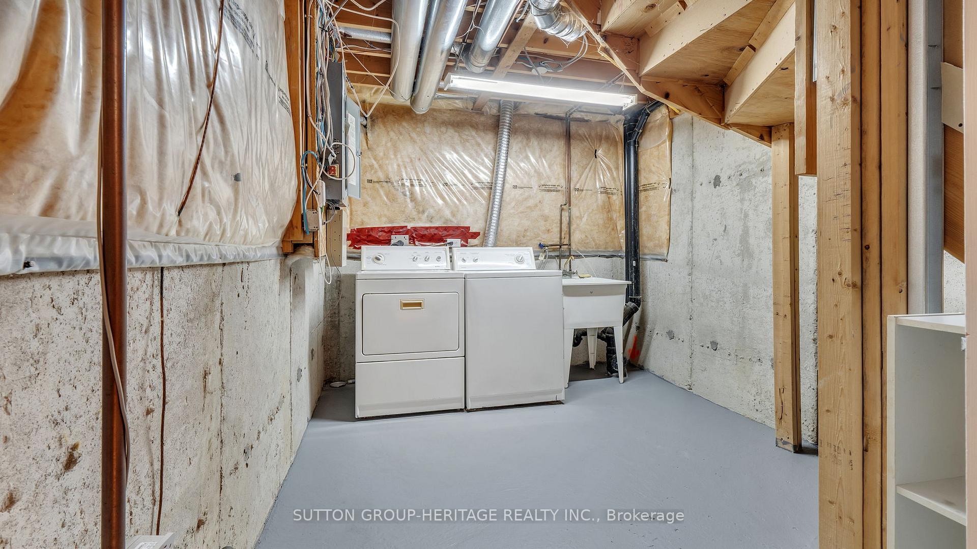 Photo 34 of 42 Odessa Crescent, Whitby, Rolling Acres — HOMEH