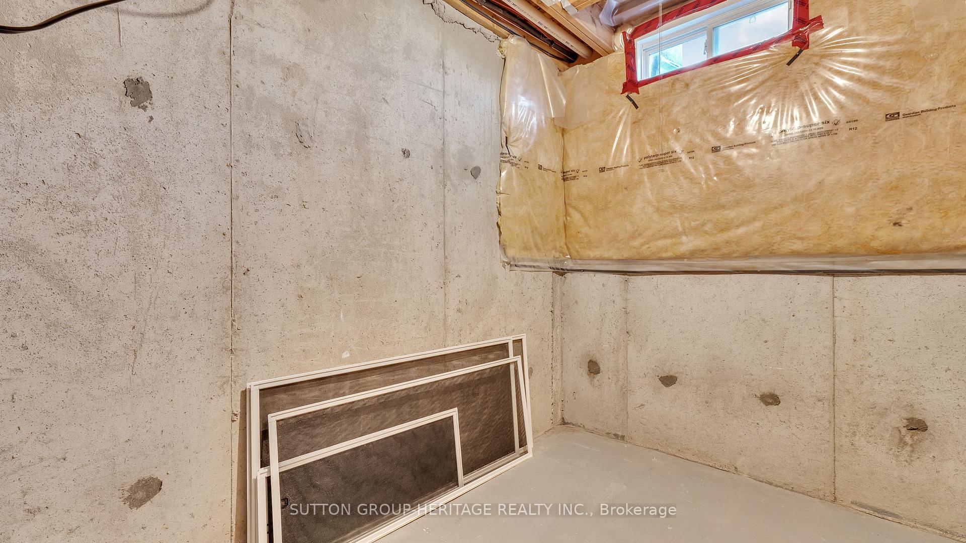 Photo 36 of 42 Odessa Crescent, Whitby, Rolling Acres — HOMEH